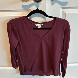 Gaiam Women's V-Neck Long Sleeve Top - Burgundy new with tags